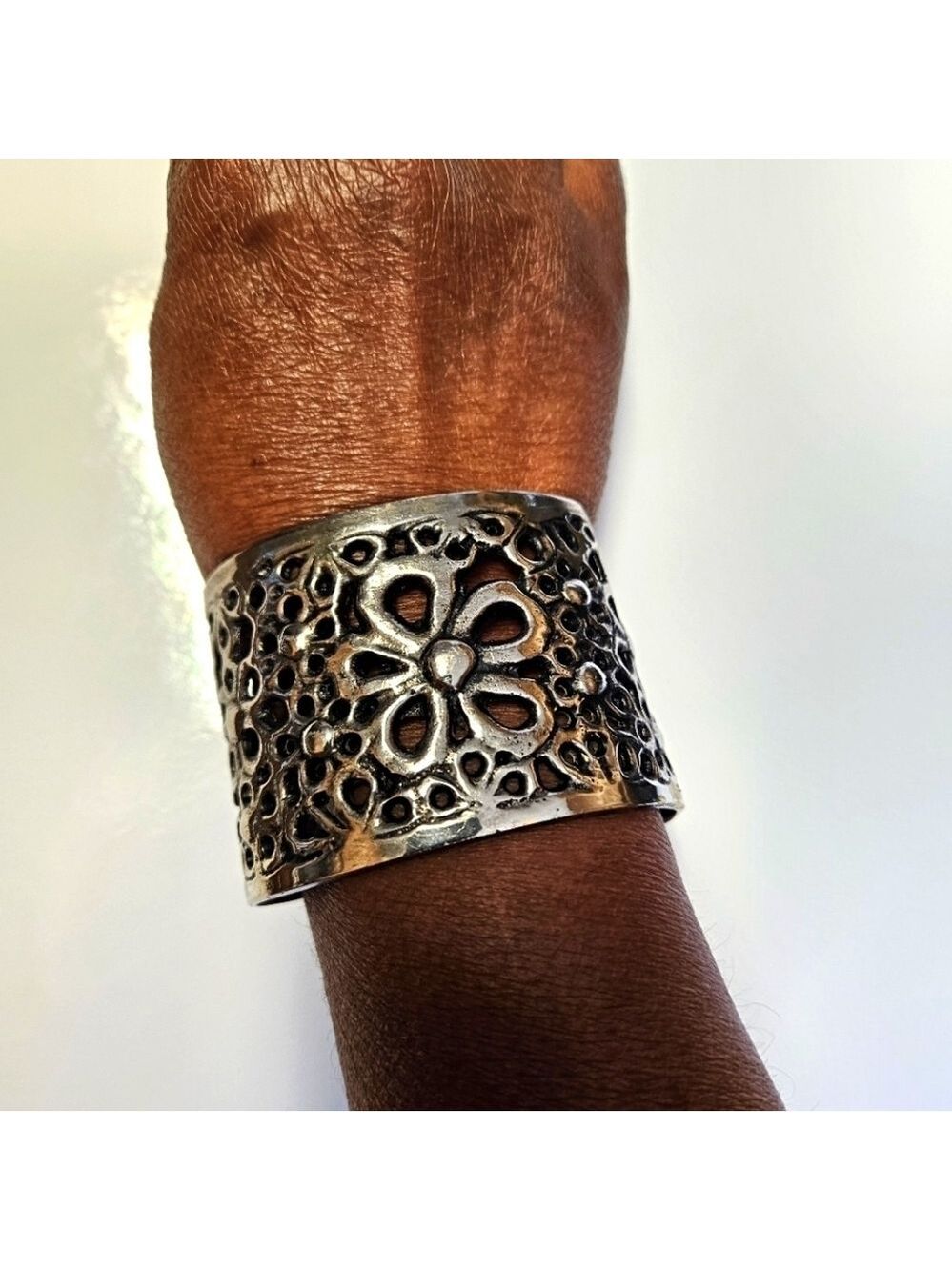 Vintage Antique-Silver-tone Open Floral Cut Cuff Bracelet